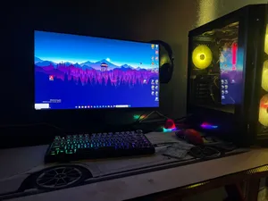 البيع بي سي مع شاشه من ultragear وماوس وكيبورد