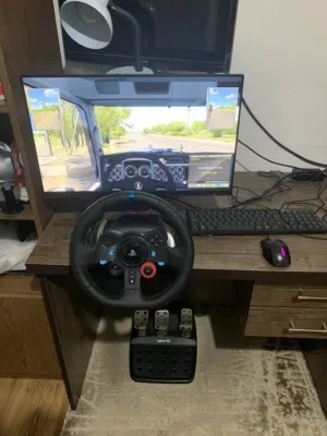 Steering wheel logitech g29ستييرنج للكمبيوتر و البلايستيشن