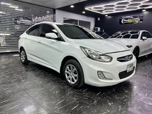 Hyundai Accent 1.6 Blue Edition