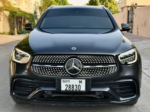 مرسيدس glc 300 بحالة وكاله اربكات وكاله