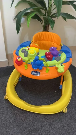 عربايه مشي للاطفال ماركه تشيكو