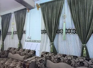الزيتوني الوحده ب30 والكريميه ب10 والنيلي ب10