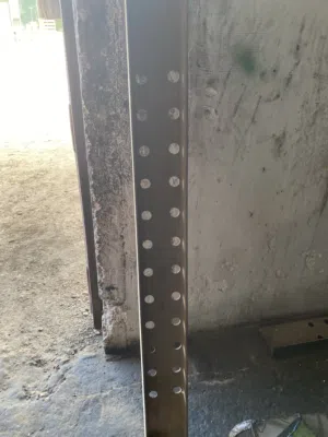 حديد بتريلي. لخدمات السمكره  للبيع العدد2 قطعه