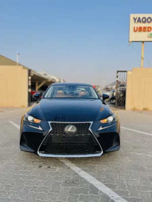 LEXUS IS300,BLACK,2018 ,AMERICAN SPECS NEAT AND CLEAN INTERIOR JTHBA1D26J5066756