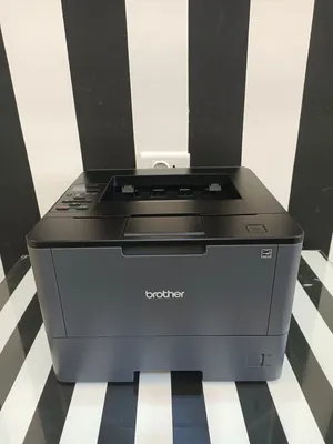 Brother 5200 dw طابعه ليزريه مستعمله واي فاي للطباعة مباشره من الموبايل طباعة وجهين اوتوماتيكي