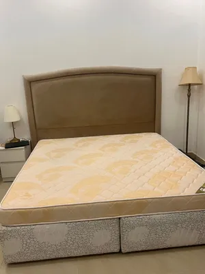 Bed set for urgent sale (expat leaving)