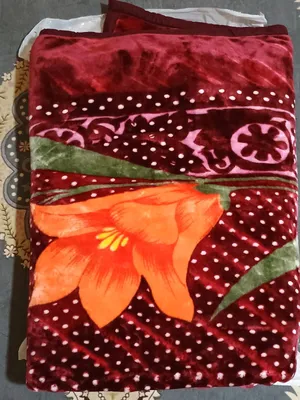 Urgent-BLANKET 2 PLY, Size-160X220 CM, Made in Vietnam, Weight 8 LBS, like New, Dry Cleaned, USED