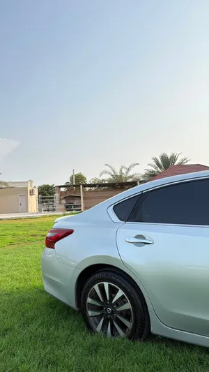 Used Nissan Altima in Al Batinah