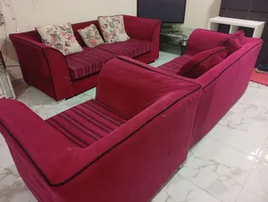 غرفة معيشة مستعملة للبيع