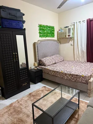 Room available for family And working lady