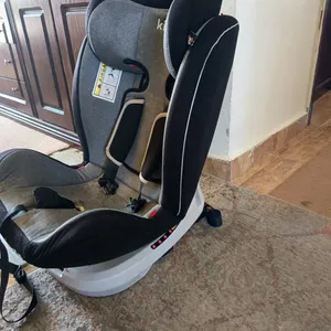 كرسي طفل للسيارة + عرباي طفل
