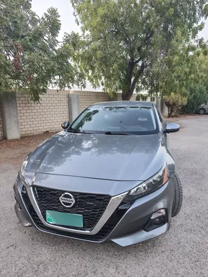 Used Nissan Altima in Al Batinah