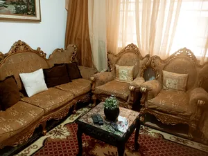 كنب حفر خشب زان قوي جدا من السعوديه يتكون من 7مقاعد وحده ثلاثيه واربعه فردي