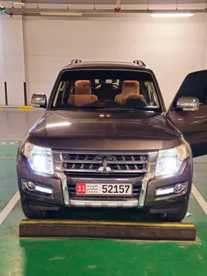 Mitsubishi pajero 2015 gls بدون حوادث واستعمال بنت  ميتسوبيشي باجيرو 2015