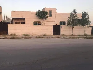 منزل طابق واحد شقتين بسعر حرق