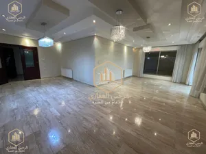 شقة / للايجار / فاخرة / مميزة / 4 نوم / 2 ماستر / مطلة / دابوق / 275م