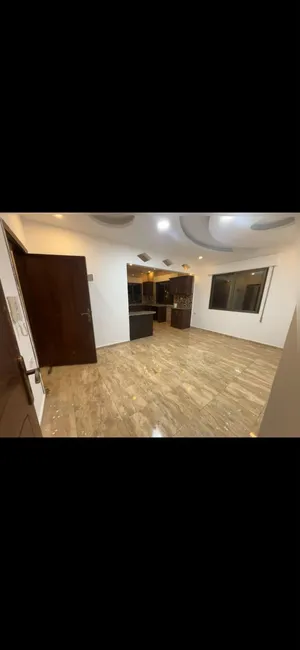 شقه للبيع في إربد الحي الجنوبي ضاحيه الاستقلال ع مساحه 140متر