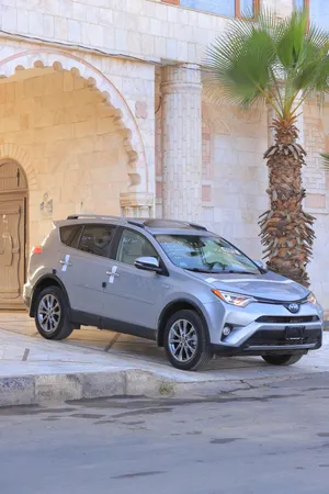 Used Toyota RAV 4 in Sana'a
