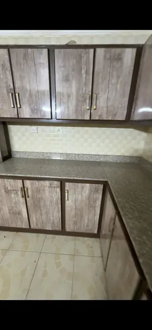 للبيع مطبخ شبه جديد وطولات