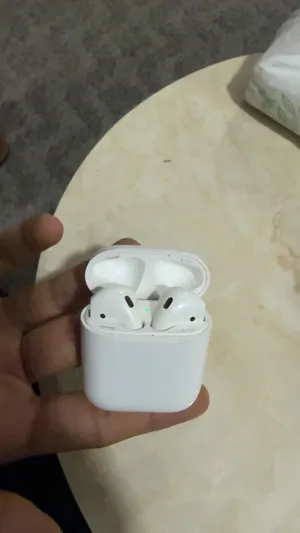 Apple AirPods الجيل الثاني للبيع
