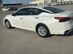 Used Nissan Altima in Muscat