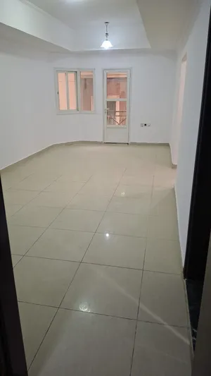 90 m2 2 Bedrooms Apartments for Rent in Hawally Salmiya