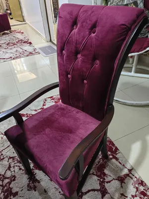 طاولة سفره مستعمل بحالة الجديد