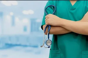 تمريض منزلي وعلاج طبيعي ورعاية لكبار السن