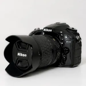 اقرا الوصف Nikon D7200 شبة جديدة