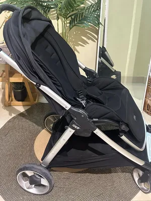 عربة أطفال Mamas & Papas للبيع