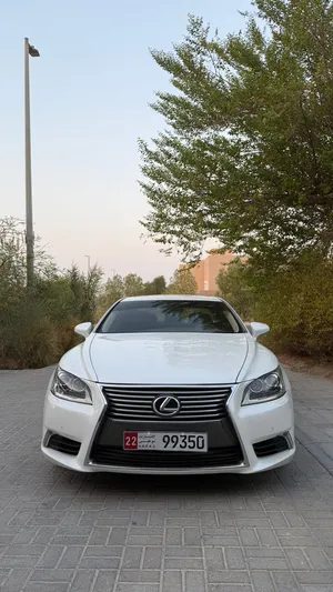 لكزس LS460 نظيف خليجي ممشى قليل