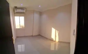 للايجار شقة في السالمية عائلات وعزابي Apartments for Rent