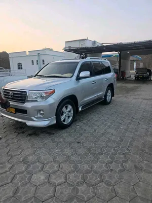 Used Toyota Land Cruiser in Al Batinah