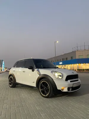 mini cooper countryman Gcc full option