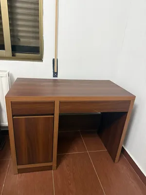 مكتب بحالة ممتازة