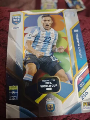 كروت لاعيبه لمن يريد ان يكمل مجموعته Good condition cards from Panini FIFA 365