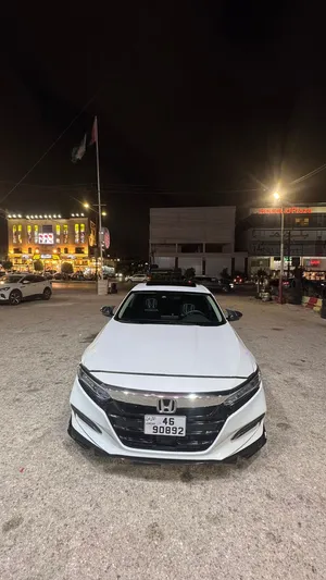 هوندا أكورد EX-L هايبرد