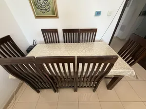 Big Faimly dinner table