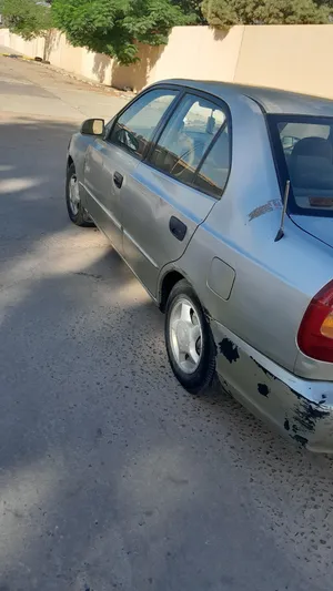 هواندي فيرنا موديل 2001 استعمال نظيف الحالة جيدة محرك 16