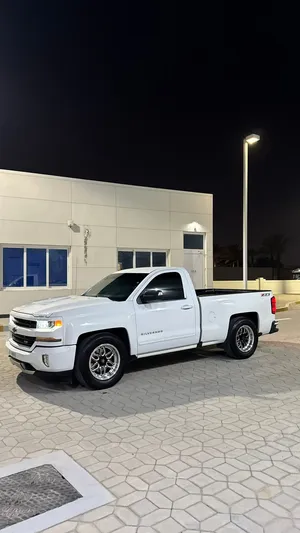 Used GMC Sierra in Um Al Quwain