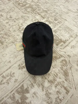 كاب قوتشي اصلي استعمال حشمه ونظيف . مقاس small بسعر 75 دينار