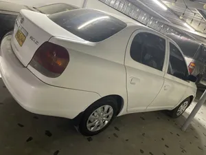 تويوتا ايكو2004
