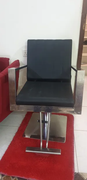 saloon chair good condtion