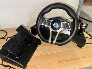 Steering wheel with racing peddling and gear and gran turisomo 7 CD