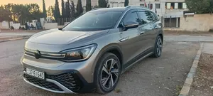 فولكسفاغن ID6 بحالة الوكالة فل كامل فحص كامل عداد قليل شمباني