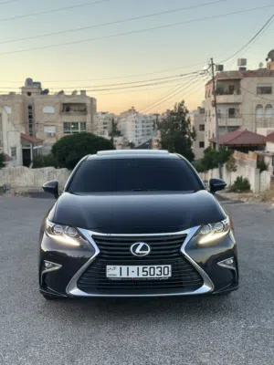 Used Lexus ES in Amman
