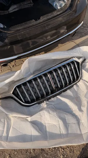 للبيع شبكة أمامية لسيارة Hongqi HS5 Front grilleهونشي 2022-2023 Hongqi HS5 Front Grille for Sale