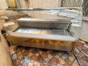 عدة محل ومشغل حلويات ومعجنات وقهوه للبيع