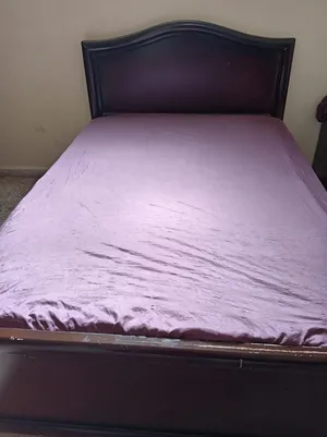 تخت مفرد ونص بحاله كويسه للبيع تابع الوصف