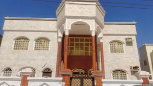 قله طابقين مفروش خوش. كبير مستقل الإيجار السنوي سعاده شماليه //